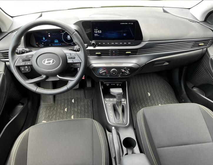 Hyundai i20 9