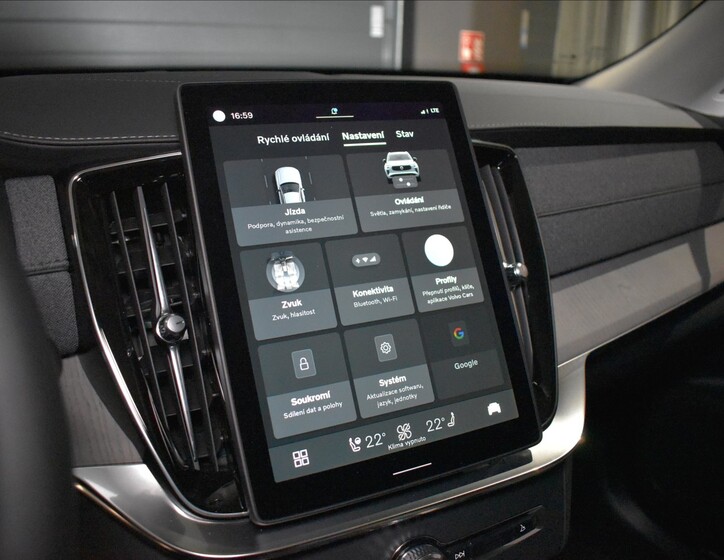 Volvo XC90 32