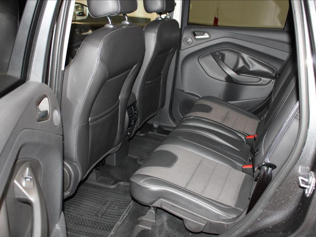 Ford Kuga 13