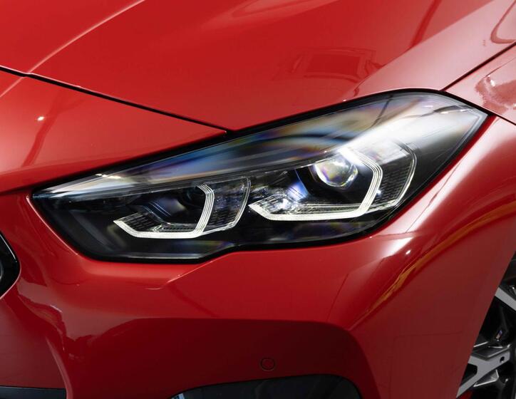 BMW Řada 2 8