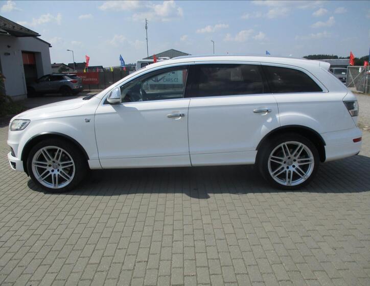Audi Q7 33