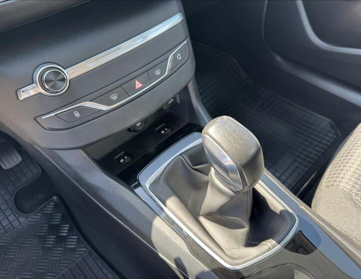 Peugeot 308 12