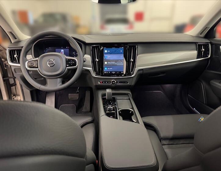 Volvo V90 10