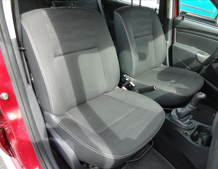 Dacia Sandero 26