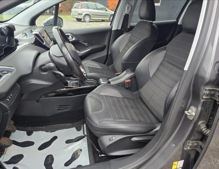 Peugeot 2008 9