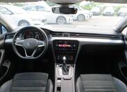 Volkswagen Passat 25