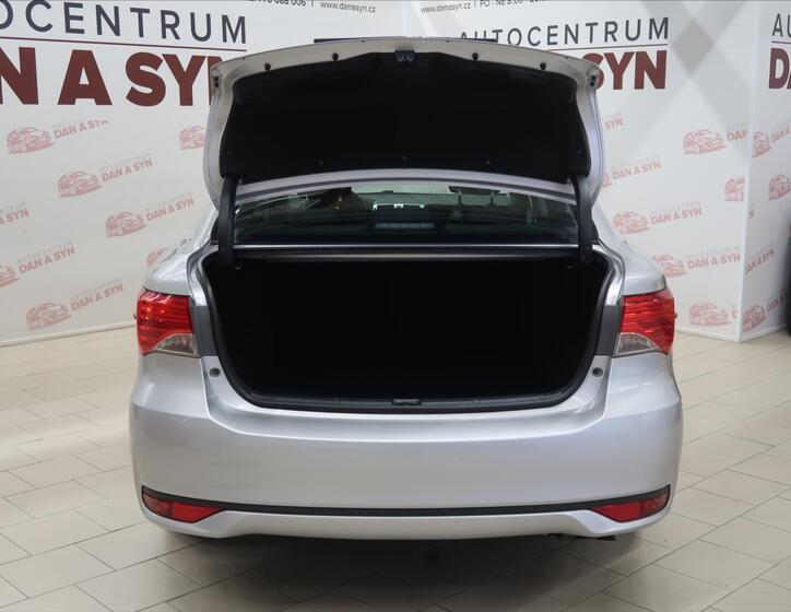 Toyota Avensis 7