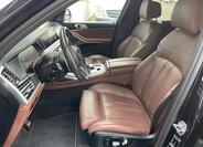 BMW X7 9