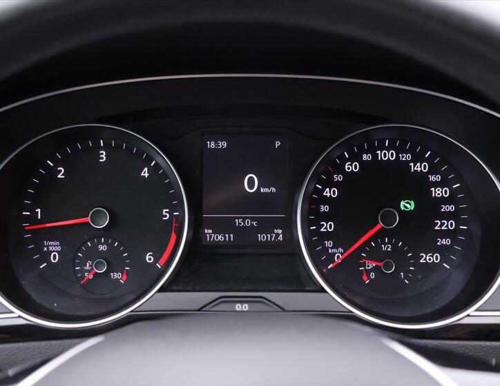 Volkswagen Passat 18