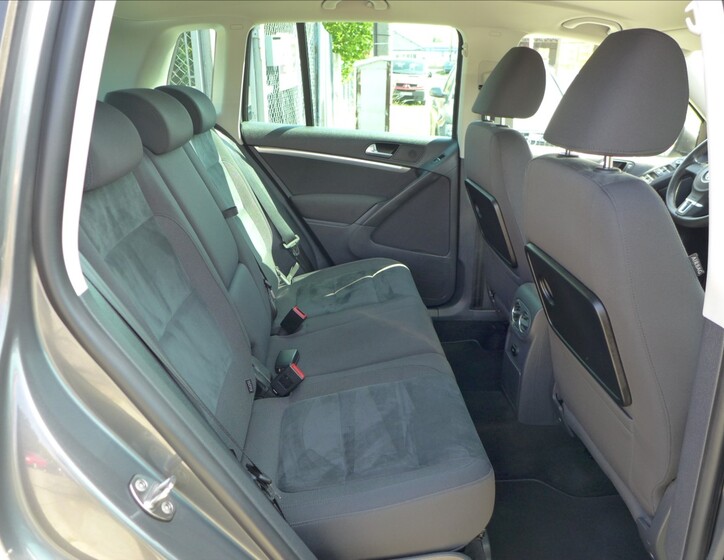 Volkswagen Tiguan 30