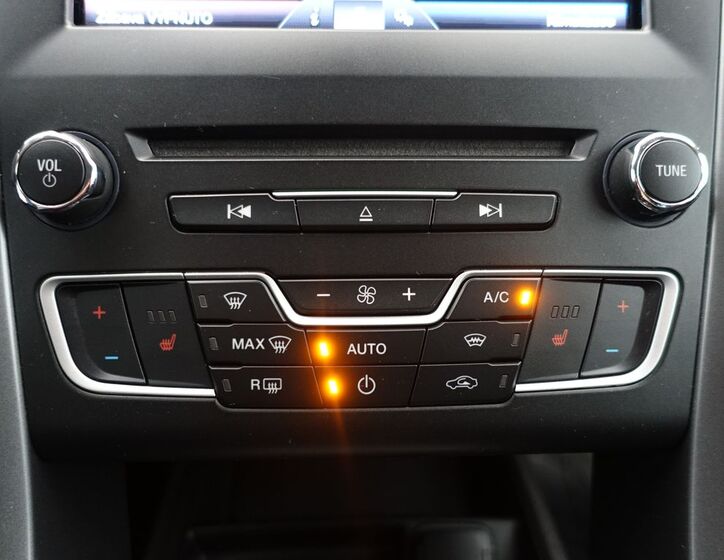 Ford Mondeo 16