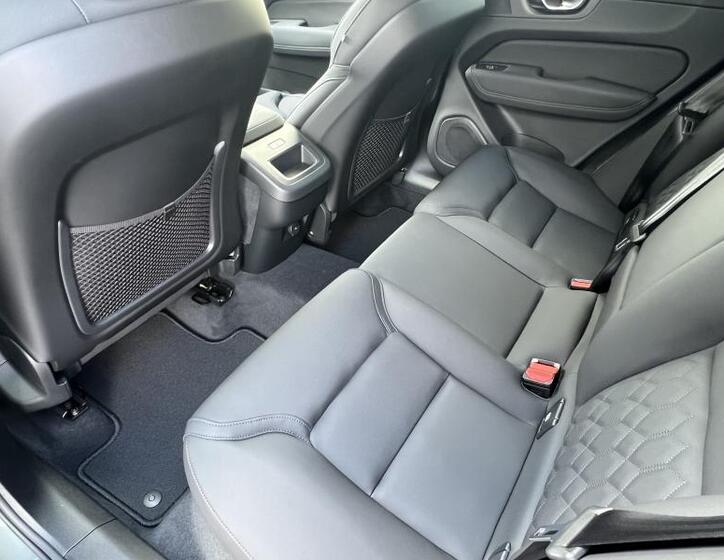 Volvo XC60 11