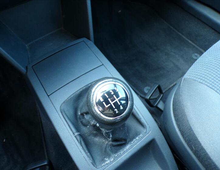 Volkswagen Polo 11