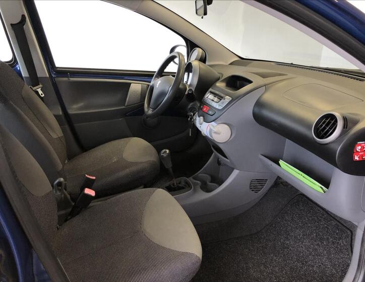 Peugeot 107 12