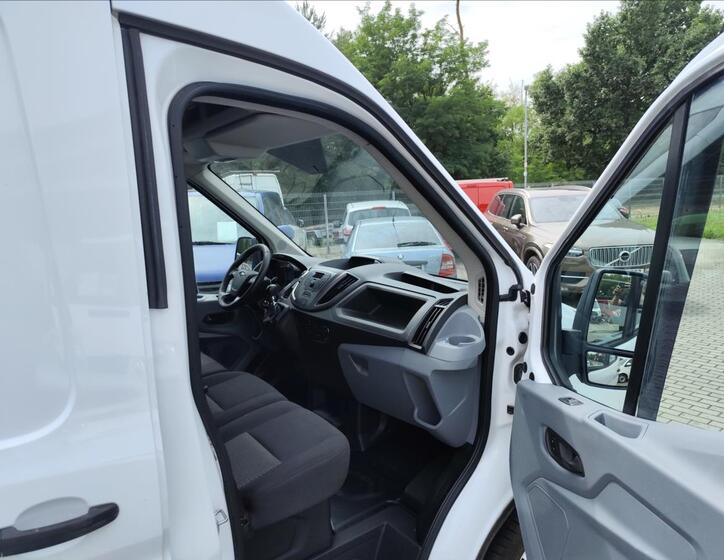 Ford Transit 33