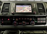 Volkswagen Caravelle 17