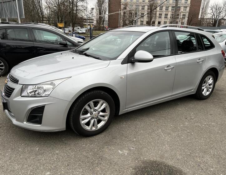 Chevrolet Cruze 5