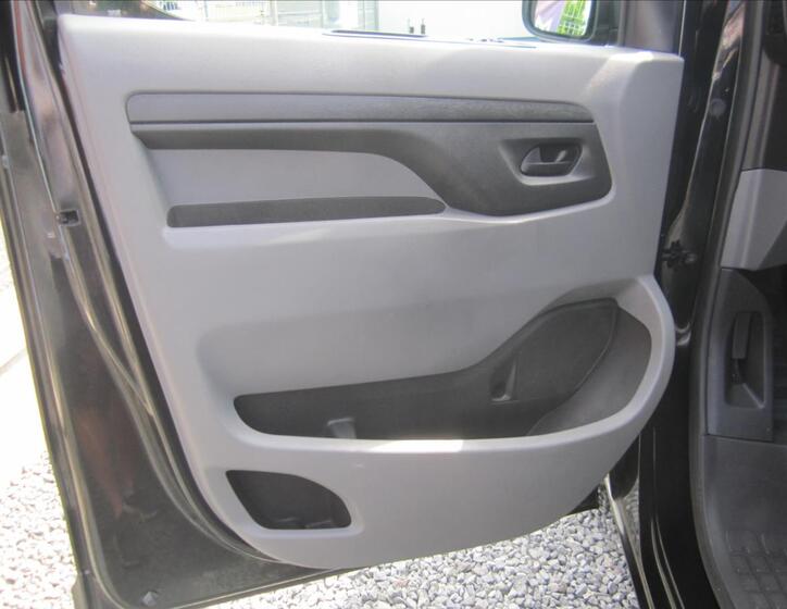 Peugeot Expert 13