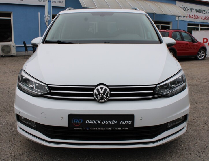 Volkswagen Touran 2