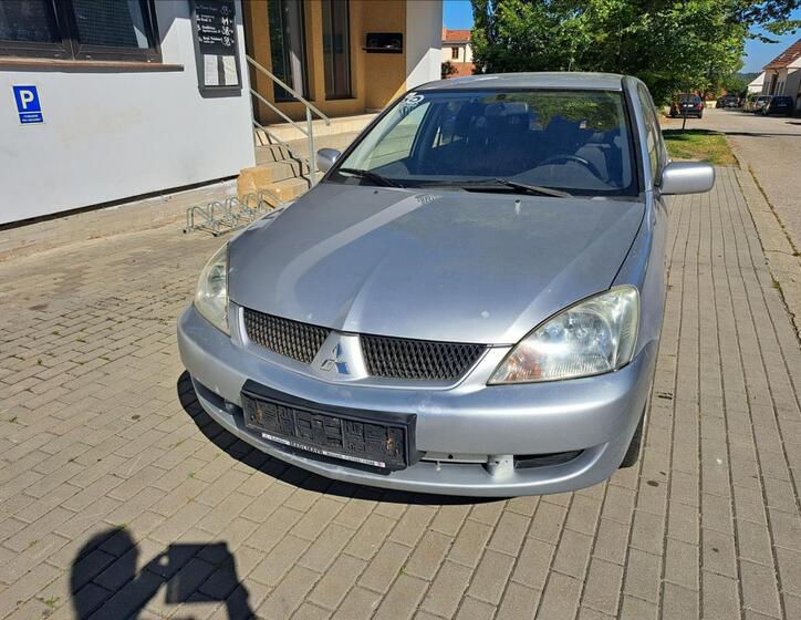 Mitsubishi Lancer 18