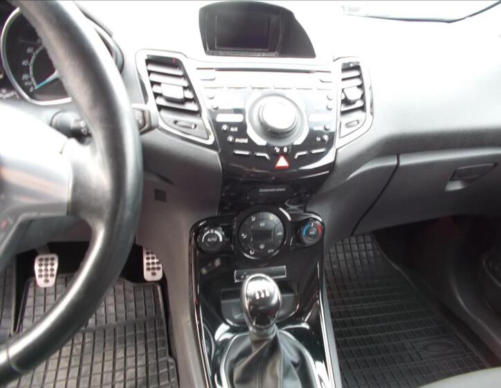 Ford Fiesta 18