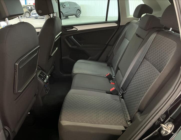 Volkswagen Tiguan 21