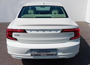 Volvo S90 8
