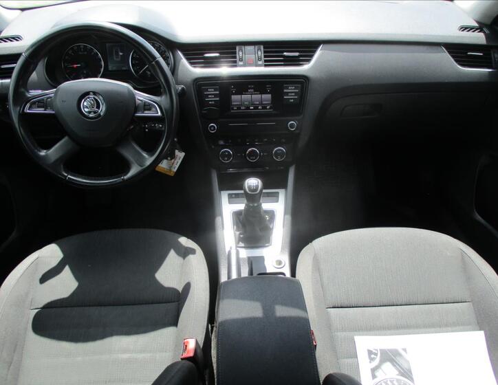 Škoda Octavia 12