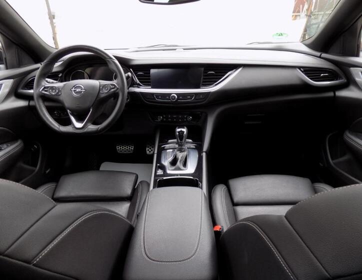 Opel Insignia 20