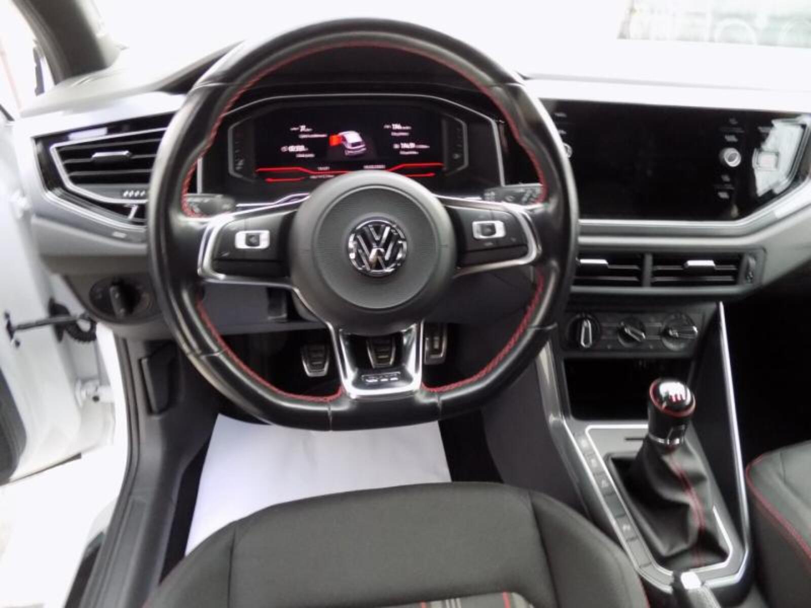 Volkswagen Polo 23