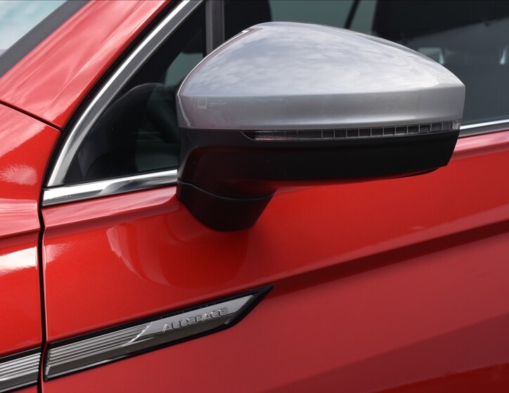 Volkswagen Tiguan Allspace 8