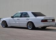 Mercedes-Benz 124 8