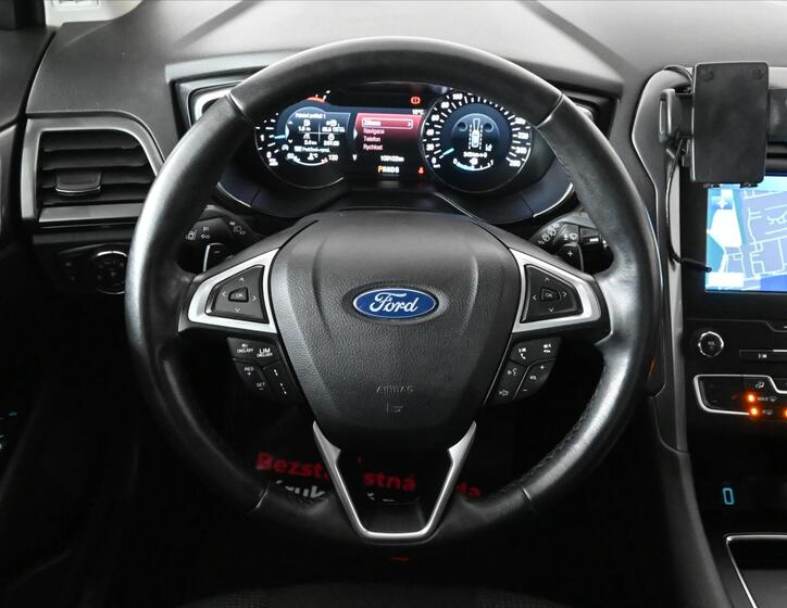 Ford Mondeo 16