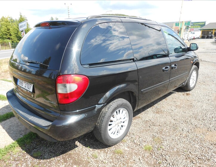 Chrysler Voyager 9