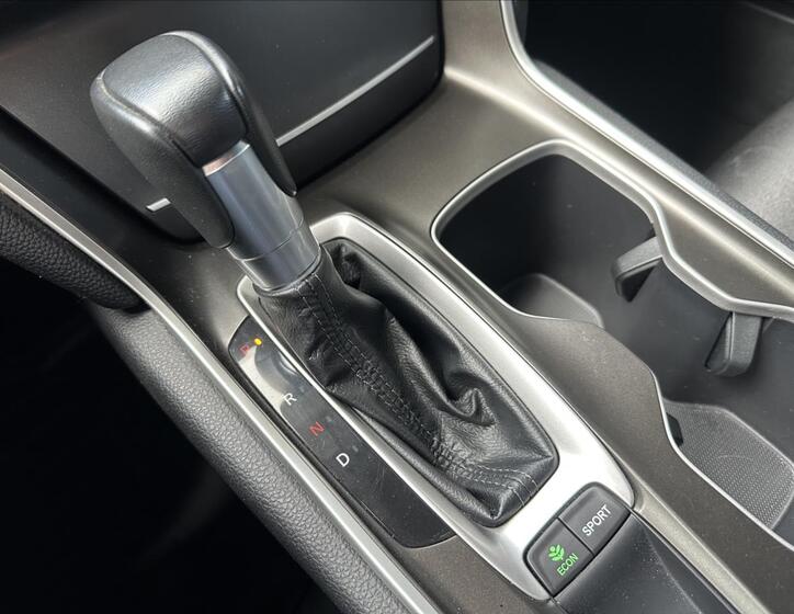Honda Accord 18