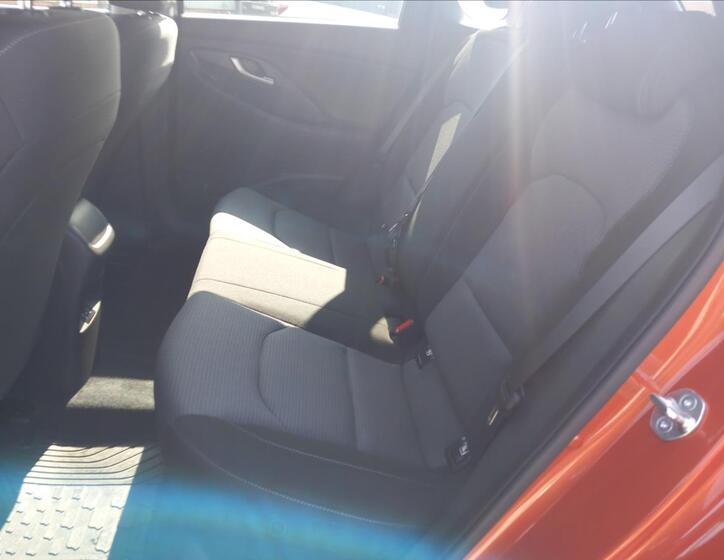 Hyundai i30 18