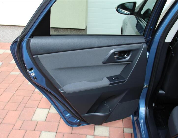 Toyota Auris 15
