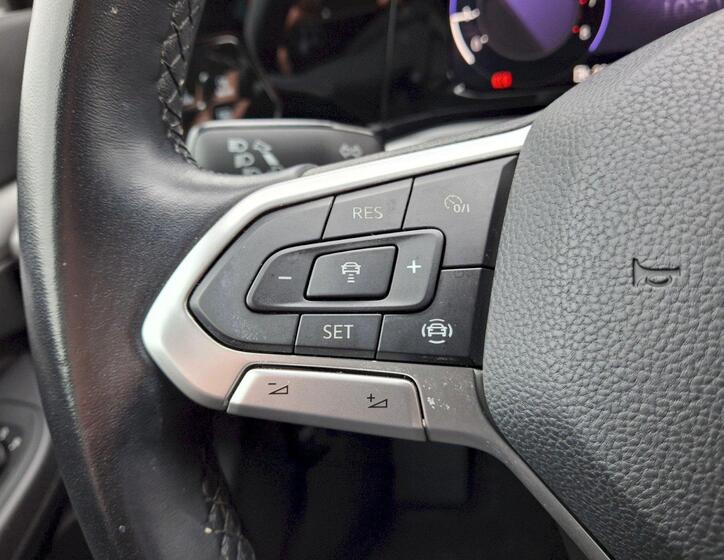 Volkswagen Golf 31