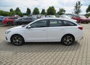 Hyundai i30 4