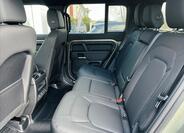 Land Rover Defender 11