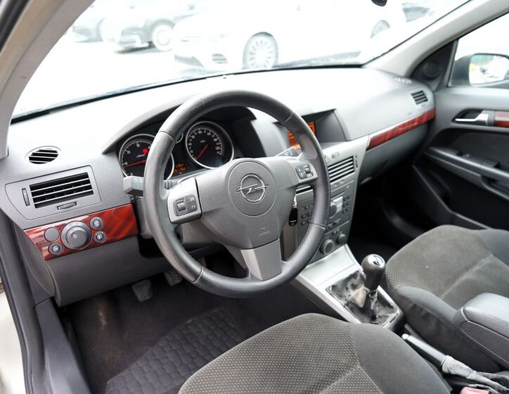 Opel Astra 21