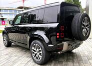 Land Rover Defender 4