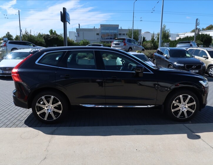 Volvo XC60 4