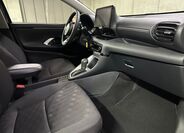Toyota Yaris 13