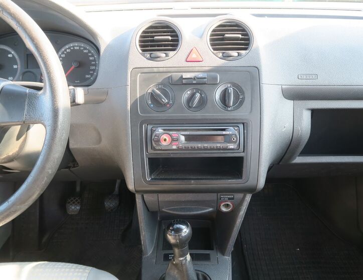 Volkswagen Caddy 16