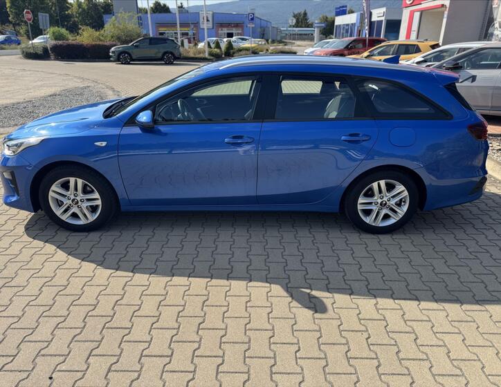 KIA Ceed 4