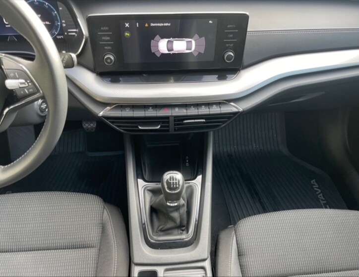 Škoda Octavia 10