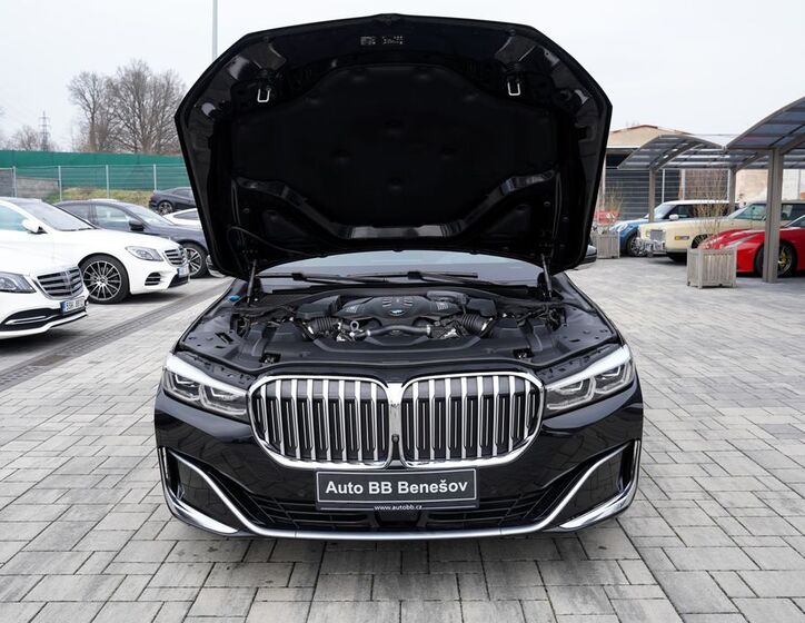 BMW Řada 7 9