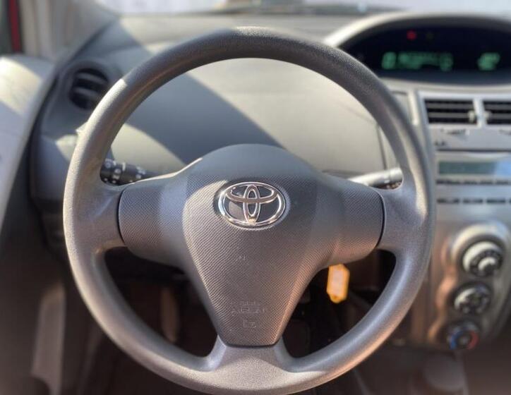 Toyota Yaris 13