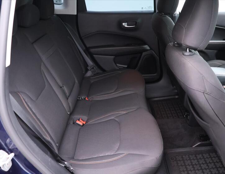 Jeep Compass 15